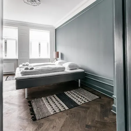 Hauser Luxury *