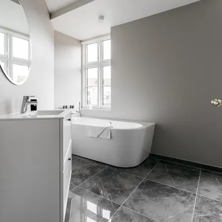 Апартаменты Hauser Luxury
