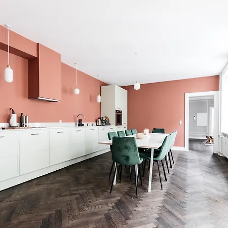 Hauser Luxury Apartment
